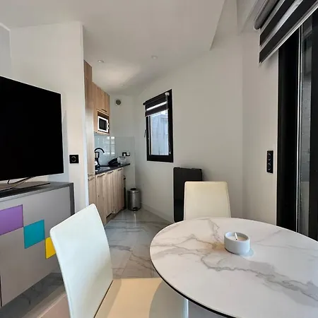Lägenhet Les Jardins Du Yacht Club - Deux Pieces -